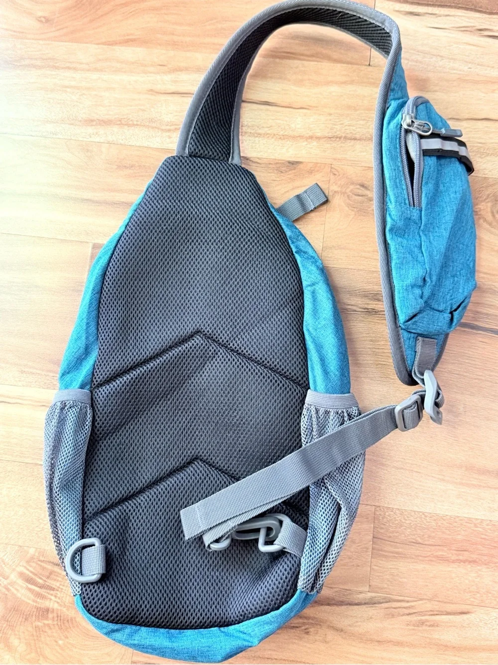 WATERFLY Sling Backpack Teal Crossbody Chest Bag Travel Hiking Daypack Unisex